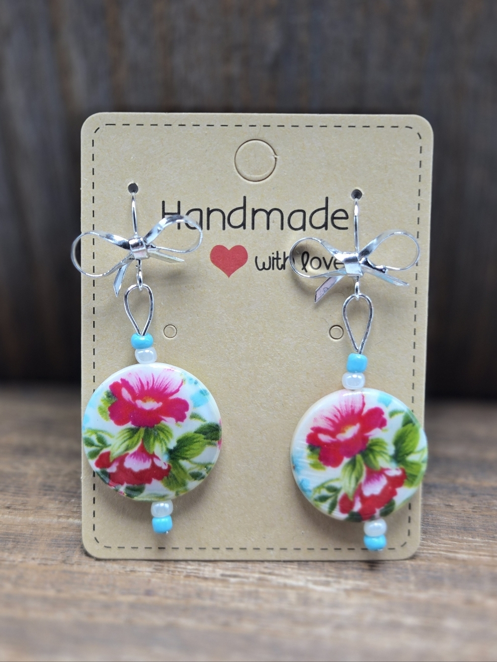 NWT Red Flower Earrings Pierced Bow Glass Beads Dangle Drop Light Weight Fashion